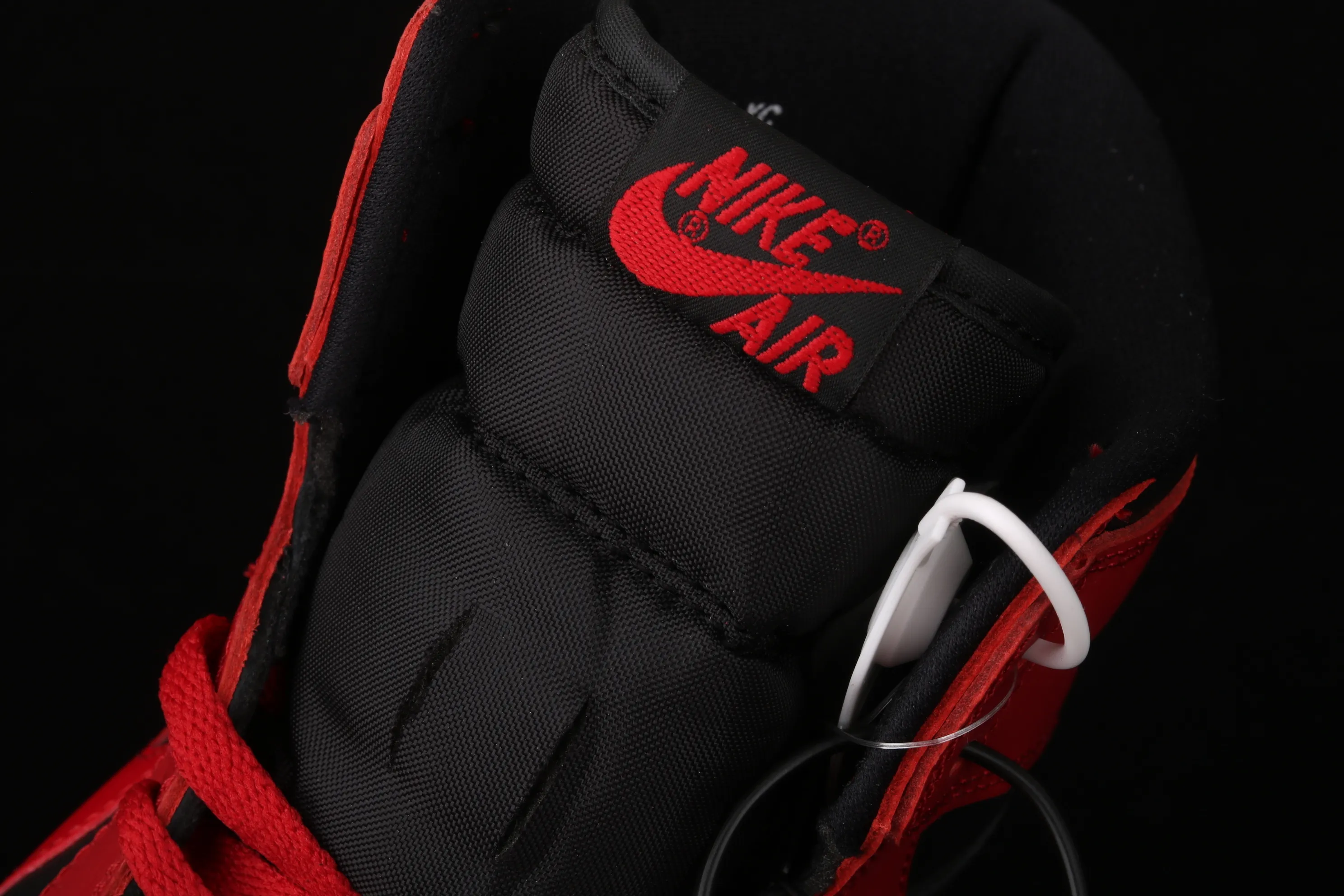 All Categories Air Jordan Jordan Series Basketball Shoes Air Jordan 1 High Pure Original Version Air Jordan 1 Hi 85 AJ1 Joe 1 Reversed Black and Red Forbidden High Basketball Shoes BQ4422-600